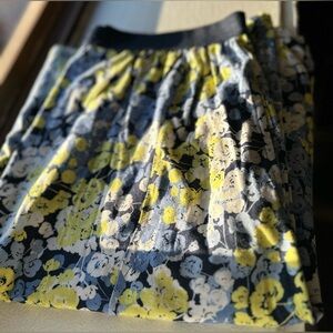 Women’s Cotton Traders flouncy skirt floral size large